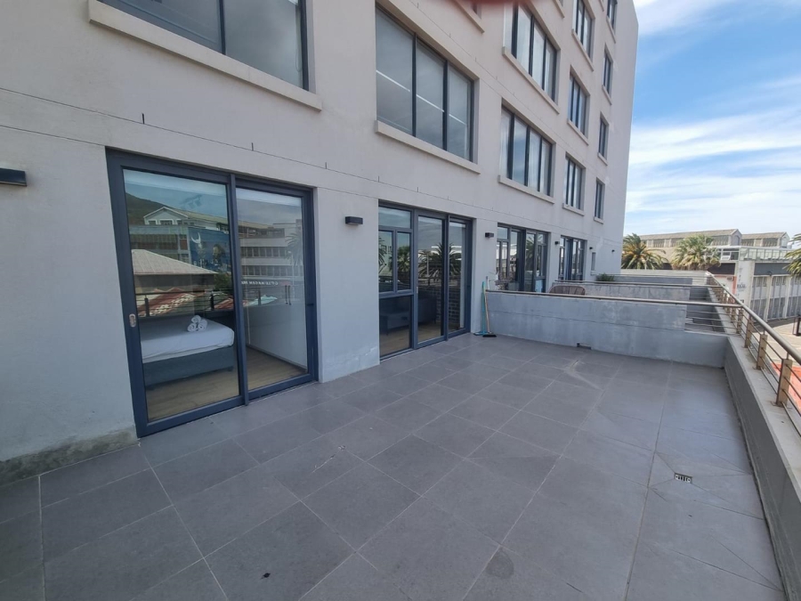 To Let 1 Bedroom Property for Rent in Woodstock Western Cape